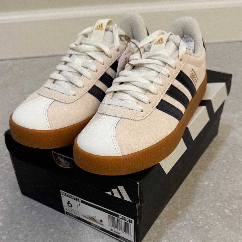 Adidas Women’s Cream and Black Sneakers with Gum Sole NWT